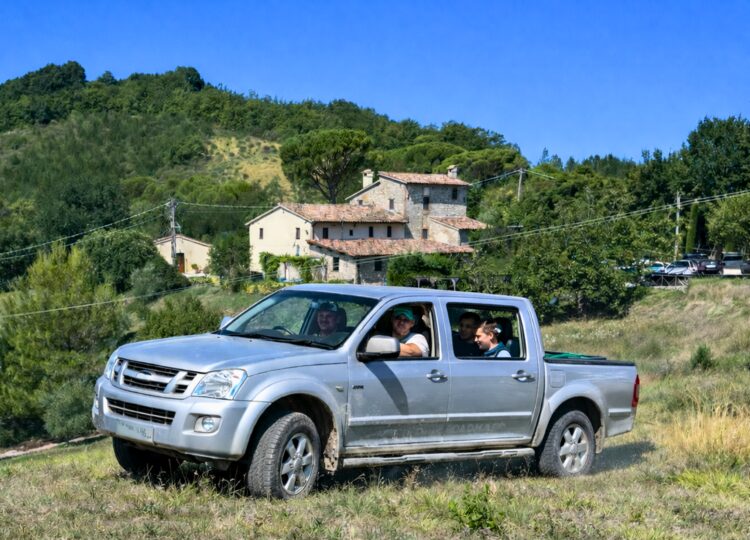 4x4 Tours of the Farmland at Pian di Cascina - UmbriaWithKids.net