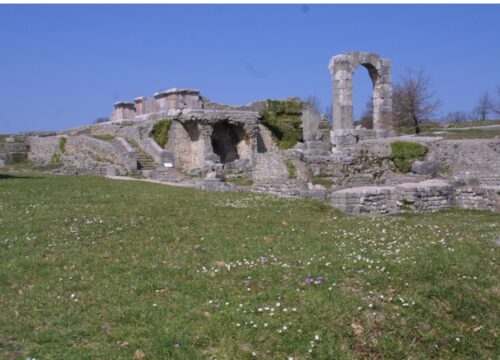 Carsulae near Pian di Cascina - UmbriaWithKids.net Carsulae near Pian di Cascina - UmbriaWithKids.net