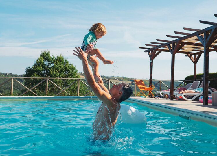 Large Swimming Pool at Pian di Cascina _ UmbriaWithkids.net