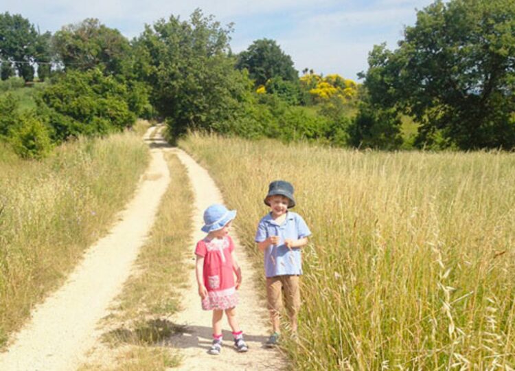 Making Friends at Pian di Cascina _ UmbriaWithkids.net